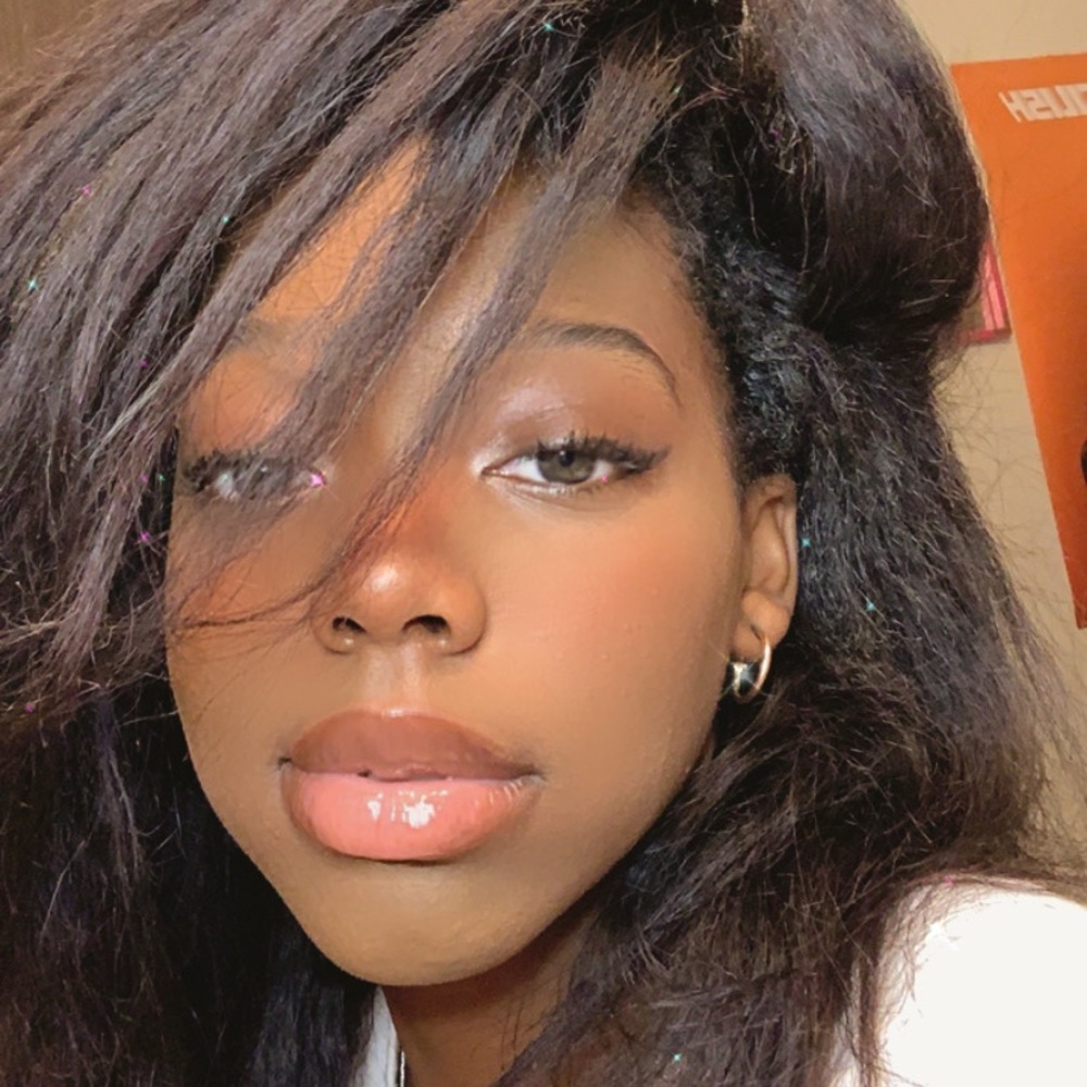 Meet your Posher, Deasia